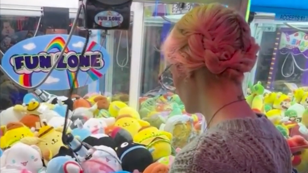 Vibes of an anthology about claw machines